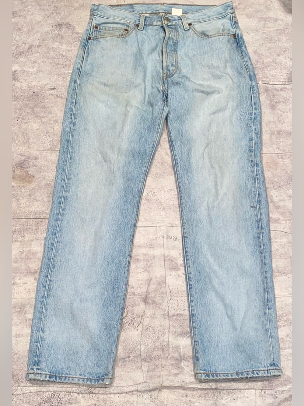 Vintage 2003 Levi’s 501 Light Wash Denim Jeans Straight Leg Guatemala 31 Batwing